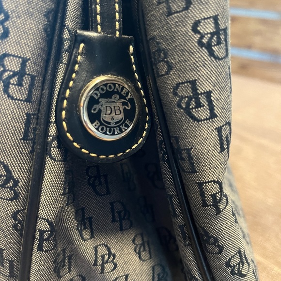 Dooney and Bourke black logo buckle satchel - Picture 4 of 12